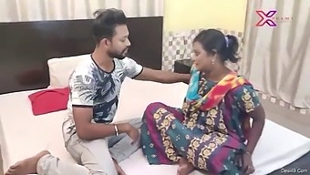 દેશી પરિપક્વ ઘરકીપરનું ડોગ સ્ટાઇલ સાહસ